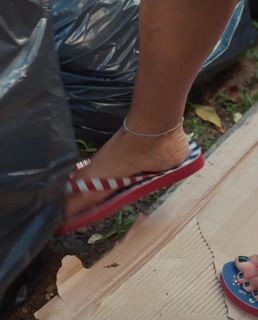 Bella Campos feet photo thumbnail