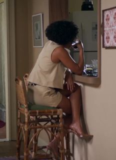 Bella Campos feet photo thumbnail