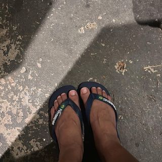 Bella Campos feet photo thumbnail
