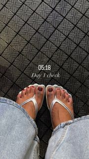 Bella Campos feet photo 3