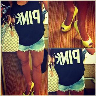 Bella Falconi feet photo thumbnail