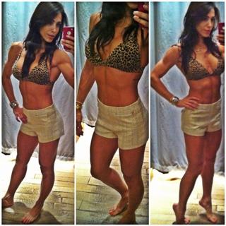 Bella Falconi feet photo thumbnail