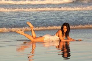 Bella Falconi feet photo thumbnail