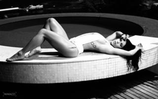 Bella Falconi feet photo thumbnail