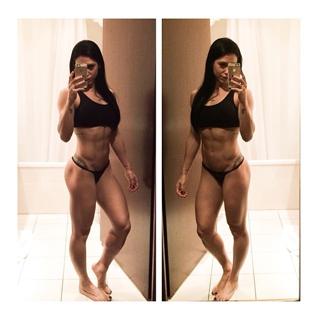 Bella Falconi feet photo thumbnail