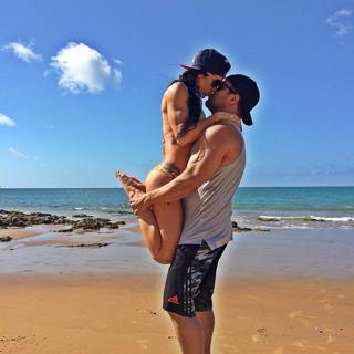 Bella Falconi feet photo thumbnail