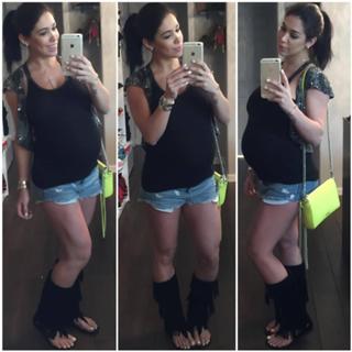 Bella Falconi feet photo thumbnail