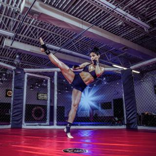 Bella Falconi feet photo thumbnail