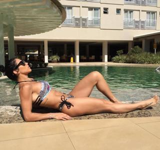 Bella Falconi feet photo thumbnail