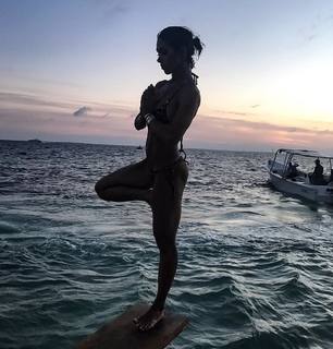 Bella Falconi feet photo thumbnail