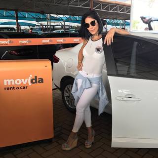 Bella Falconi feet photo thumbnail