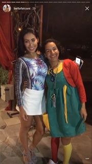 Bella Falconi feet photo thumbnail