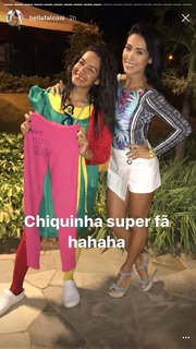 Bella Falconi feet photo thumbnail