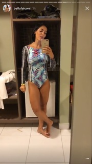 Bella Falconi feet photo thumbnail