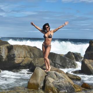 Bella Falconi feet photo thumbnail