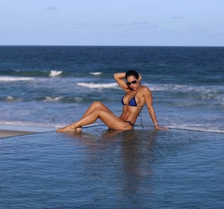 Bella Falconi feet photo thumbnail