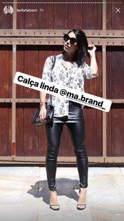 Bella Falconi feet photo thumbnail