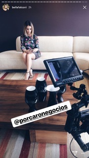 Bella Falconi feet photo thumbnail