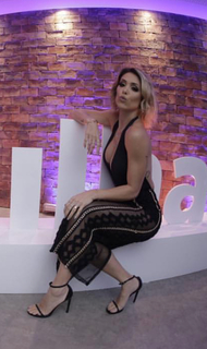 Bella Falconi feet photo thumbnail