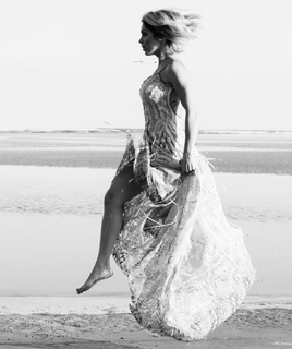 Bella Falconi feet photo thumbnail