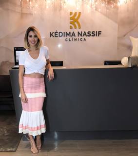 Bella Falconi feet photo thumbnail