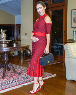 Bella Falconi feet photo thumbnail