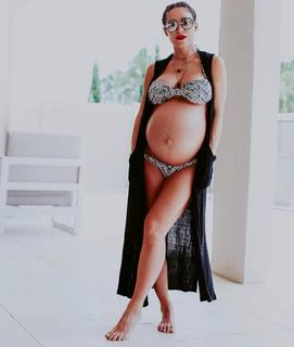 Bella Falconi feet photo thumbnail