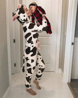 Bella Falconi feet photo thumbnail