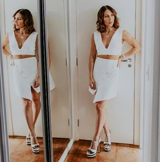 Bella Falconi feet photo thumbnail