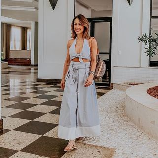 Bella Falconi feet photo thumbnail