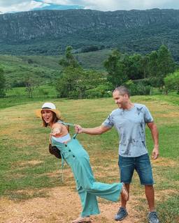 Bella Falconi feet photo thumbnail