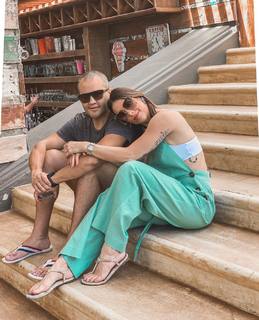 Bella Falconi feet photo thumbnail