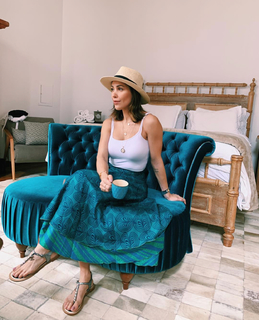 Bella Falconi feet photo thumbnail