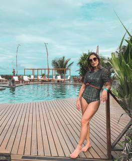 Bella Falconi feet photo thumbnail