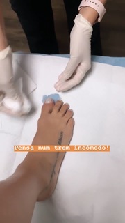 Bella Falconi feet photo thumbnail