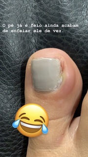 Bella Falconi feet photo thumbnail