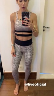 Bella Falconi feet photo thumbnail