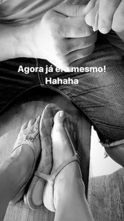 Bella Falconi feet photo thumbnail