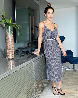 Bella Falconi feet photo thumbnail