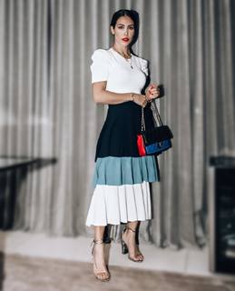 Bella Falconi feet photo thumbnail