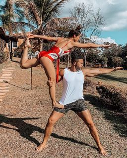 Bella Falconi feet photo thumbnail