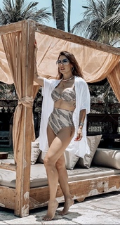 Bella Falconi feet photo thumbnail