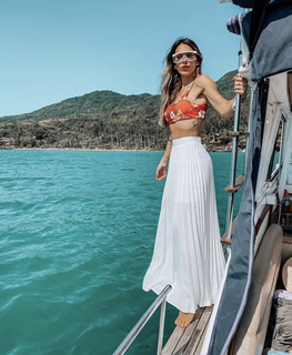 Bella Falconi feet photo thumbnail