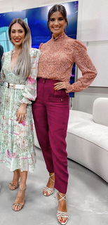 Bella Falconi feet photo thumbnail