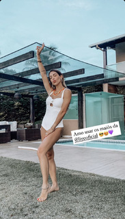 Bella Falconi feet photo thumbnail