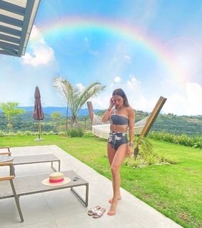 Bella Falconi feet photo thumbnail