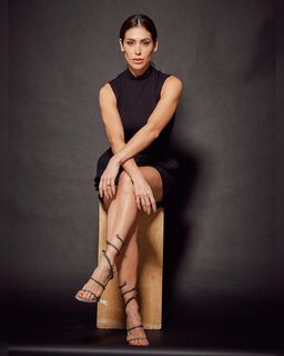 Bella Falconi feet photo thumbnail