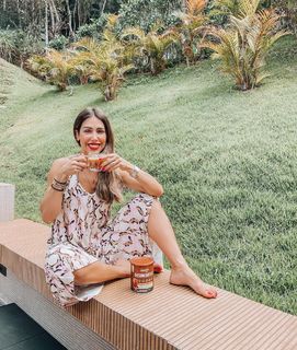 Bella Falconi feet photo thumbnail