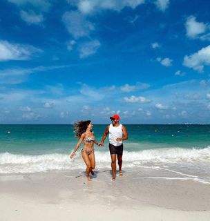 Bella Falconi feet photo thumbnail