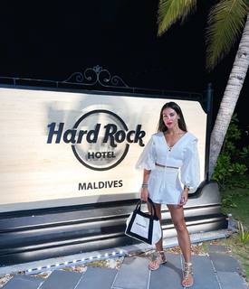 Bella Falconi feet photo thumbnail